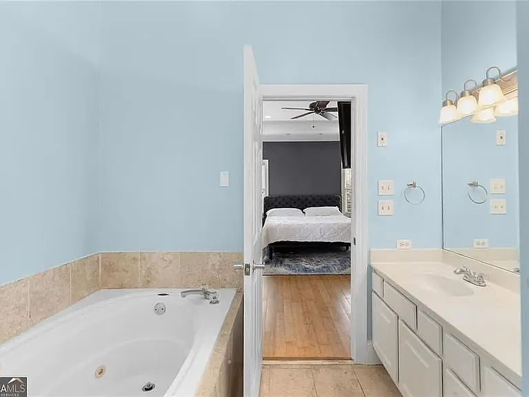 97 Richardson St SE — Photo 5