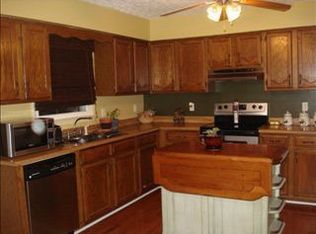 166 Reed Hl, Berea, KY 40403