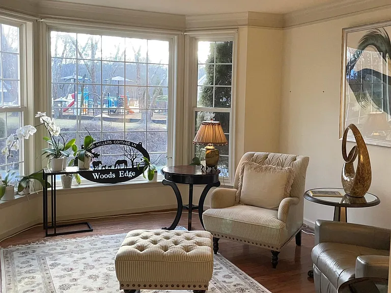 1208 Dunlora Dr — Photo 4