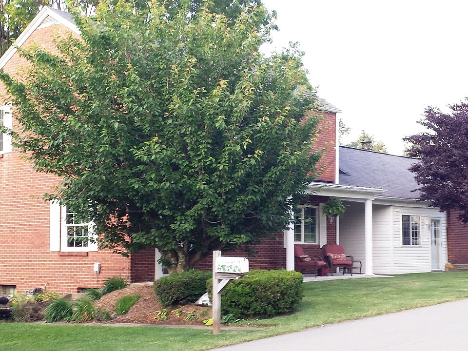1st image of 111 Hilltop Dr