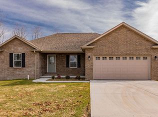 74 Zion Rd, Blue Eye, MO 65611