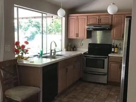 4th image of 4392 Chablis Dr