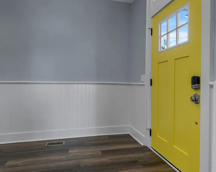 1612 Knowles St — Photo 10