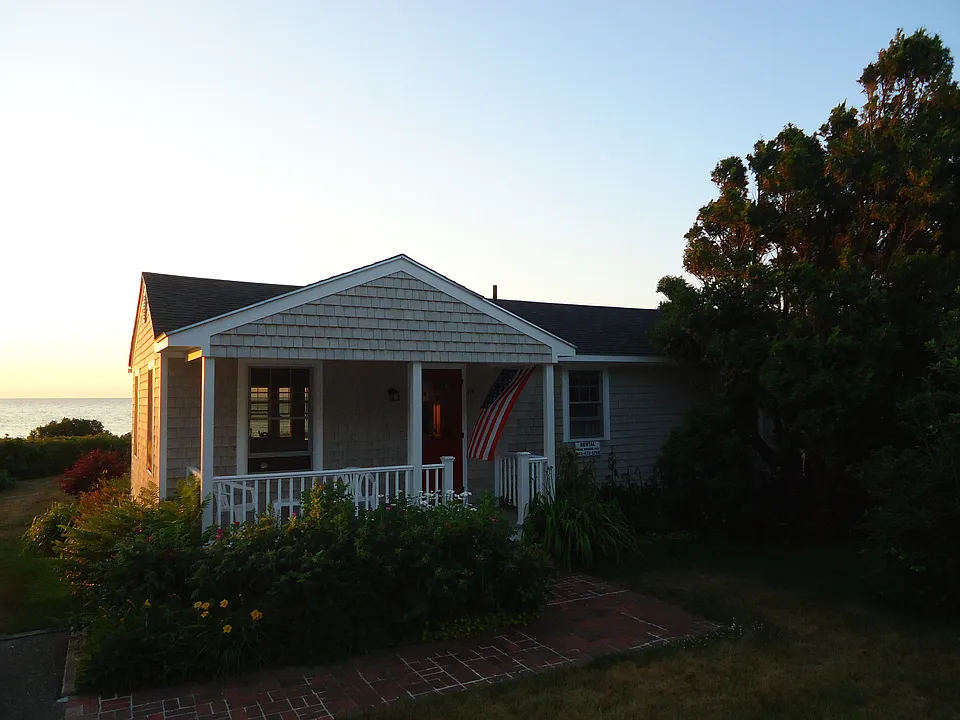 84 Goodwin Rd