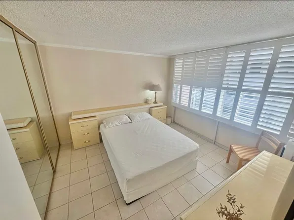 2415 Ala Wai Blvd APT 1208, Honolulu, HI 96815