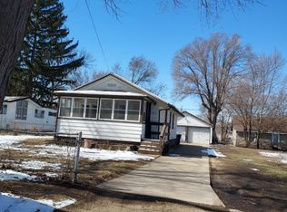 2737 Marshall St, Rockford, IL 61109