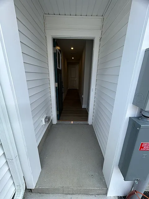 3 bed, 2.5 bath, 2007 sqft, $2,399 — Photo 4