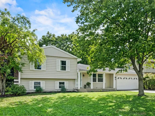 6040 Adacroft Dr SE, Ada, MI 49301