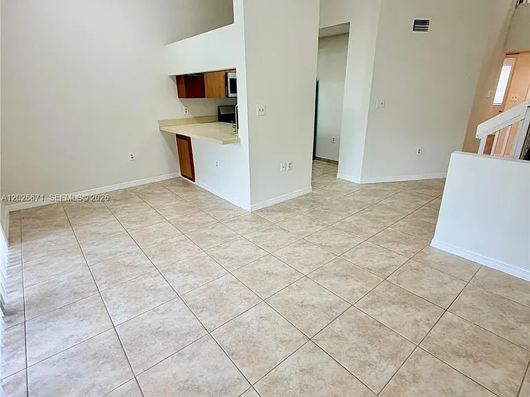 19216 Glenmoor Dr #19216 — Photo 21