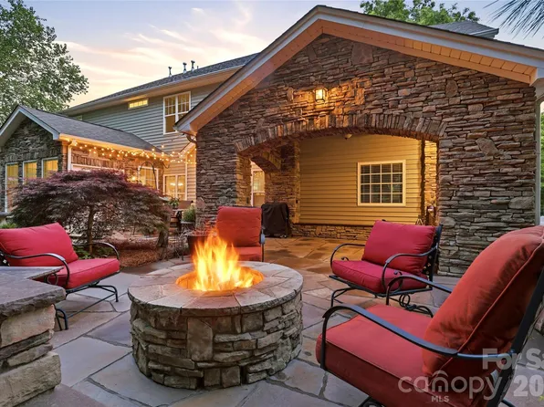 5009 Magna Ln, Indian Trail, NC 28079
