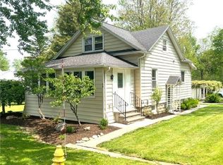 24 Letchworth St, Auburn, NY 13021