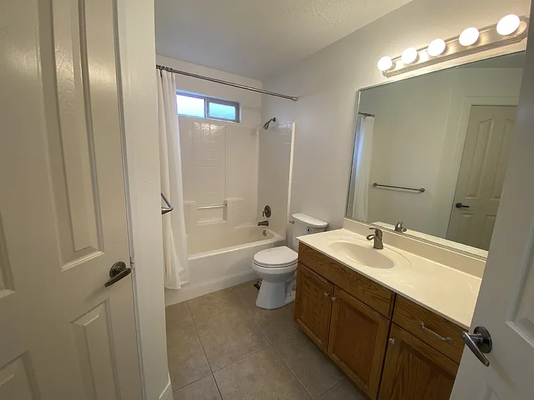 1614 N 2130 W — Photo 12