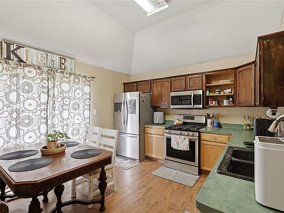 4th image of 4517 Northwood Dr