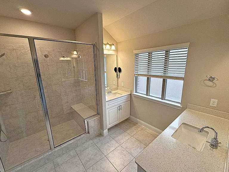3641 Harebell Dr — Photo 11