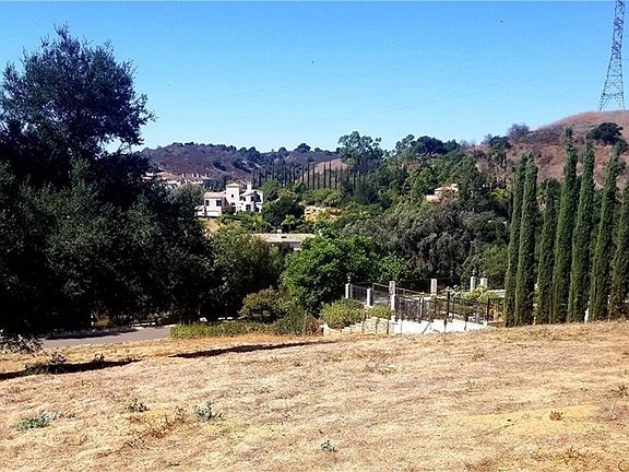 4th image of 1182 Village Dr