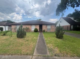 7026 Lacy Hill Dr, Houston, TX 77036