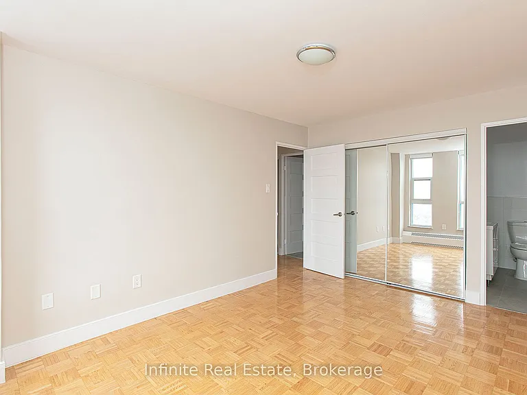 666 Spadina Ave #403 — Photo 9