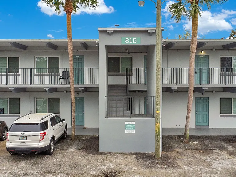 815 Washington St — Photo 21