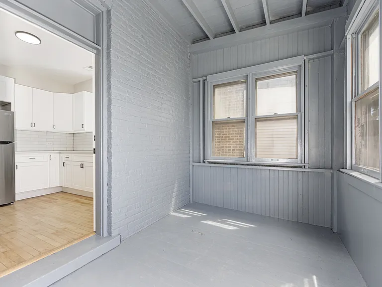 4819 W Barry Ave #2 — Photo 14