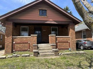 2409 S 6th St, Springfield, IL 62703