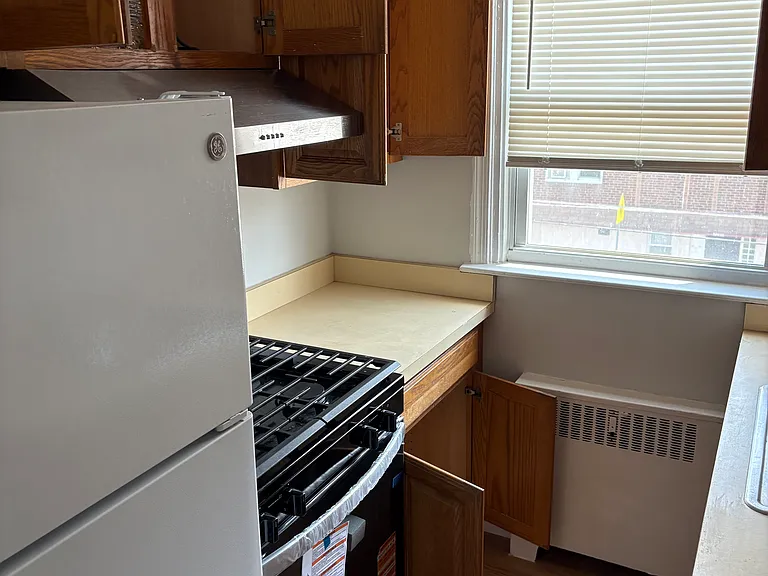 3156 Wellington St #2 — Photo 10
