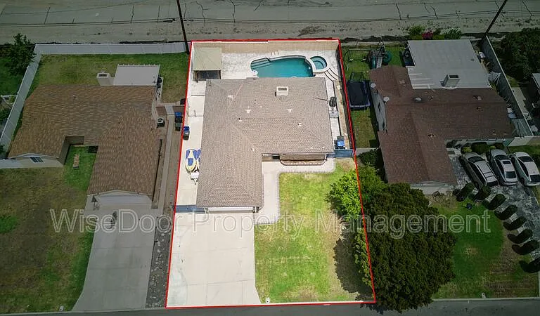 387 E Nubia St — Photo 39