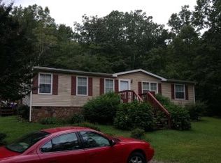 460 Coles Knob Ln, Rocky Mount, VA 24151