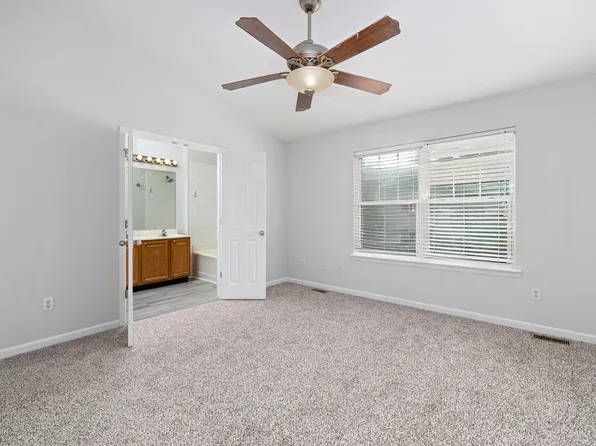 1237 Stone Manor Dr, Raleigh, NC 27610