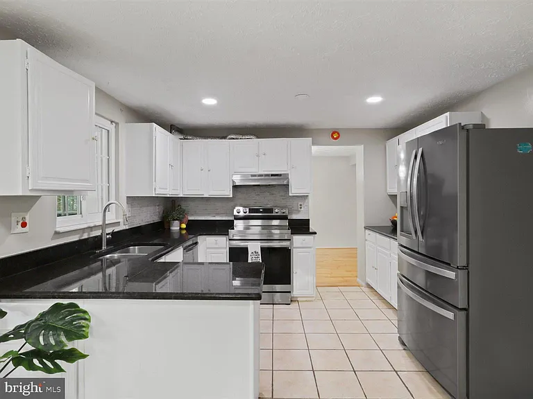 8463 Monarch Ct — Photo 9