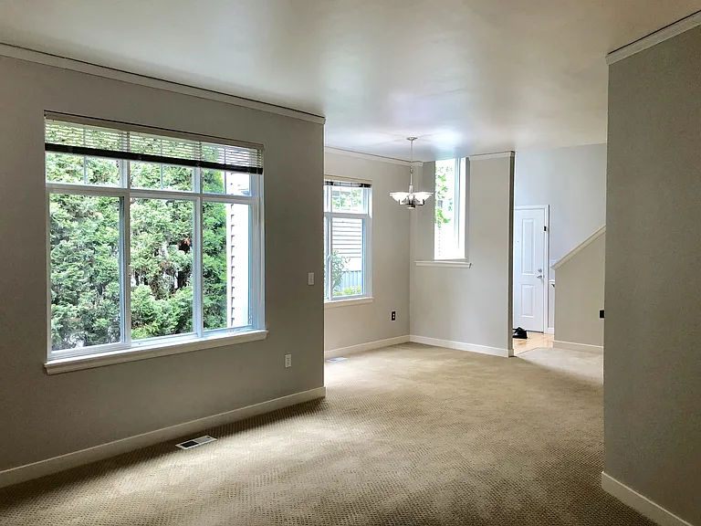 23120 NE 8th Pl — Photo 9
