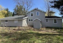 5th image of 2435 Angling Rd