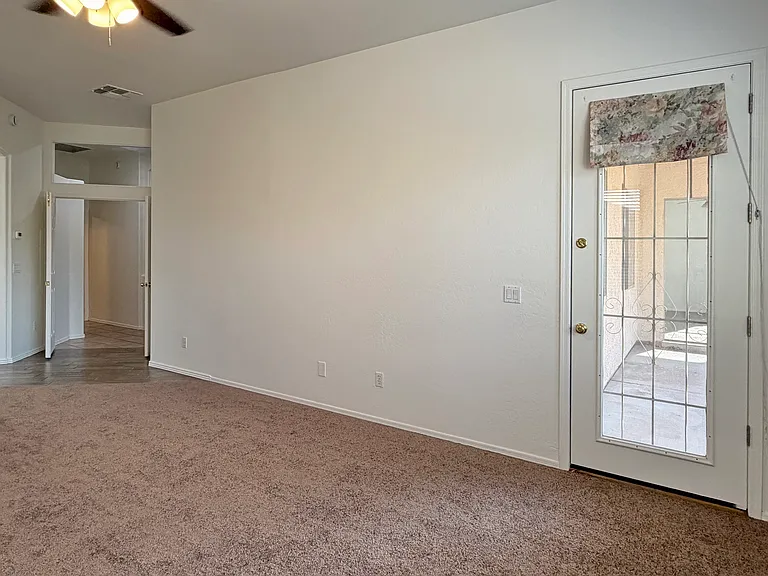 2120 E Flintlock Way — Photo 49