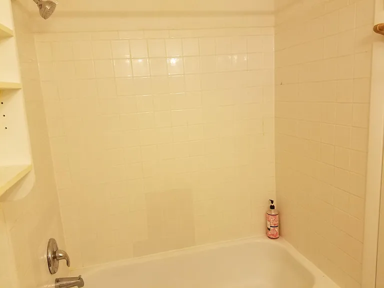 1312 S Glen Cir #B — Photo 18