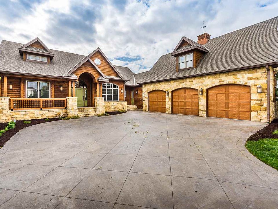 1st image of 2520 Heartland Dr