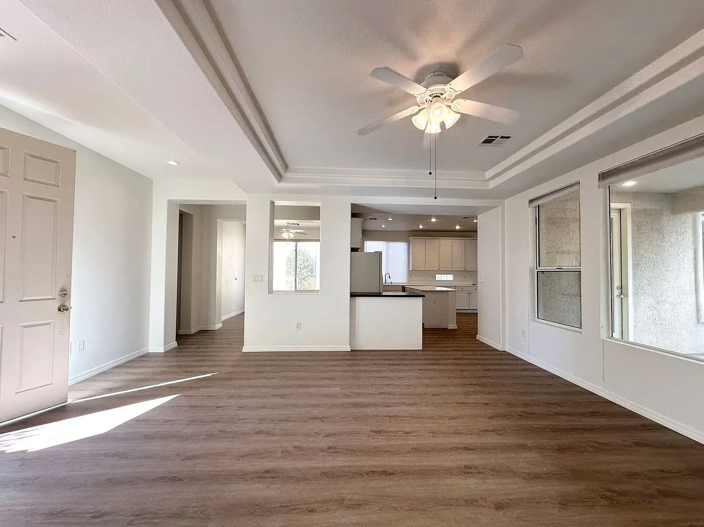 55+community one story single house — Photo 4