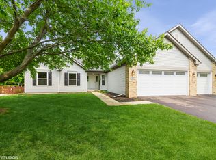 2509 Oak Trails Dr, Aurora, IL 60506