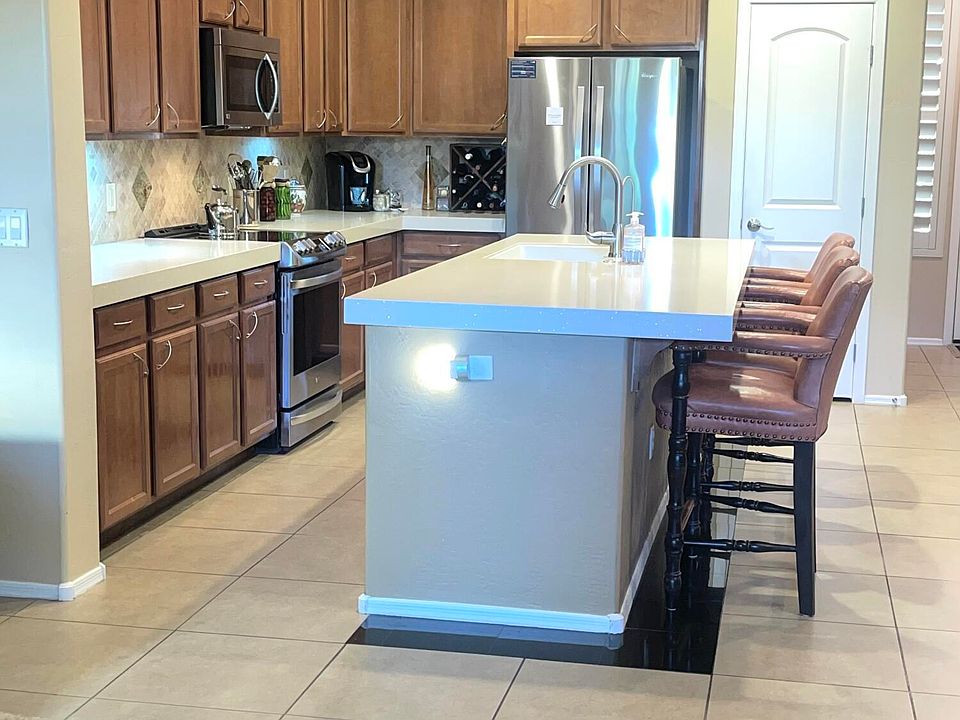1st image of 10655 N 9TH Street #110