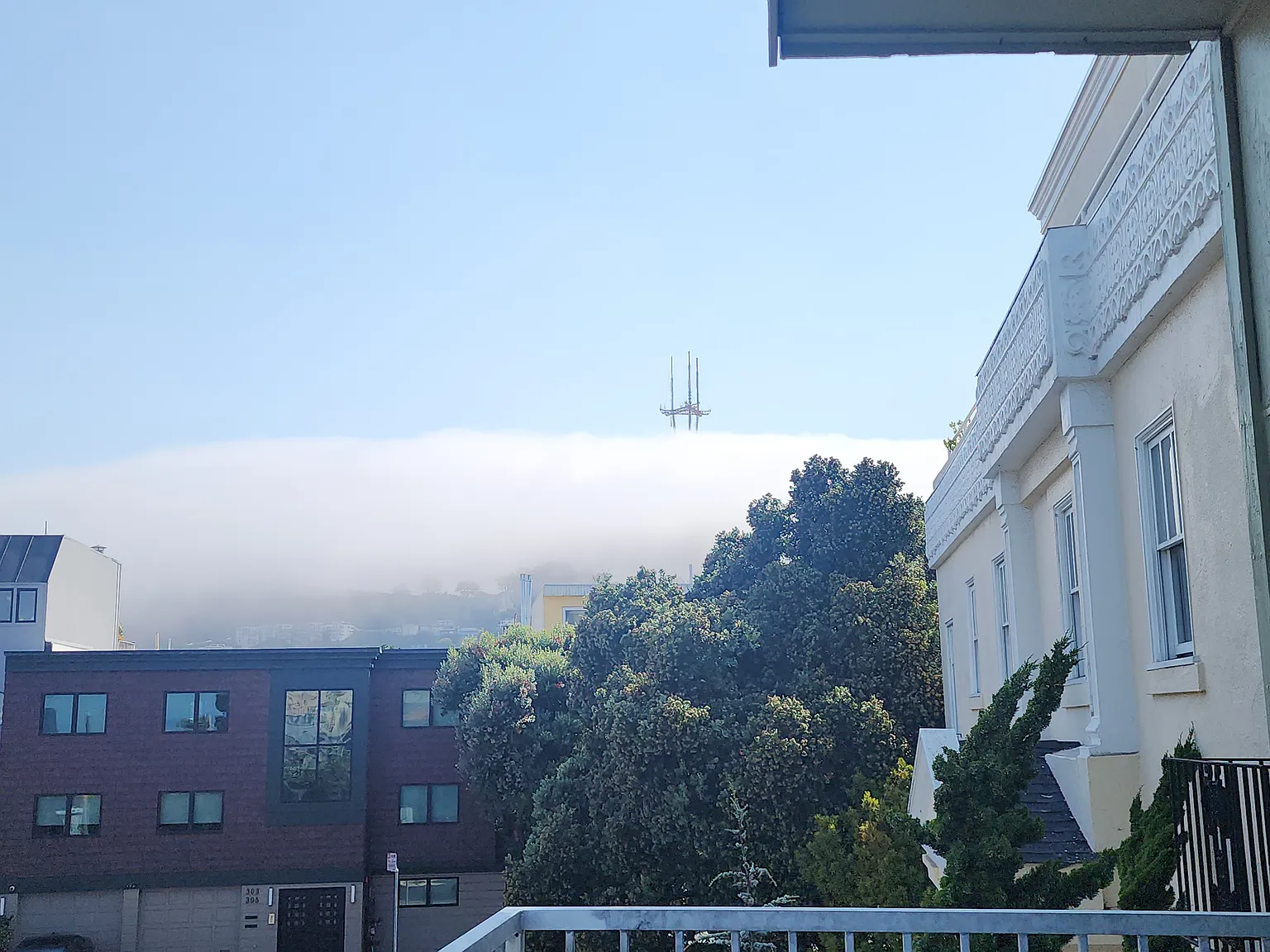 288 Roosevelt Way — Photo 4