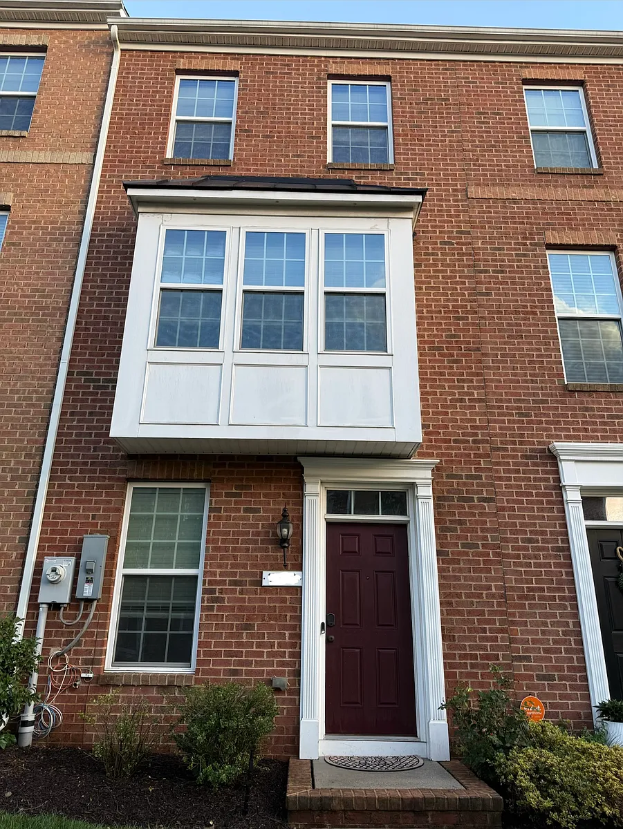 Building Photo - 749 S Macon St