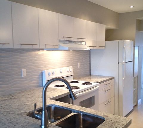 3rd image of 210 Ne 51 Street