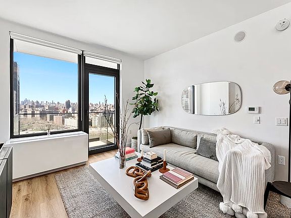 3rd image of 228 E 135th St #1302