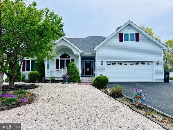 219 Serpent Ln, Manahawkin, NJ 08050
