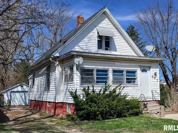 857 E Knox St, Galesburg, IL 61401