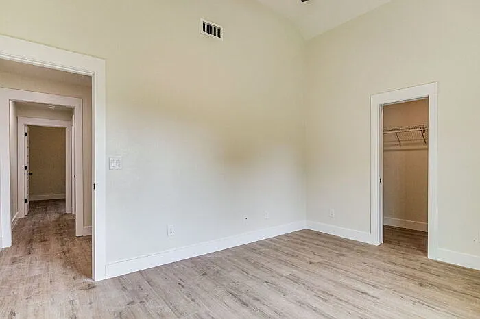 412 Elcino Dr — Photo 52