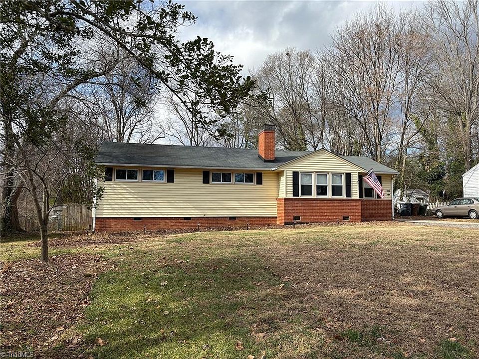 1st image of 905 N Elam Ave