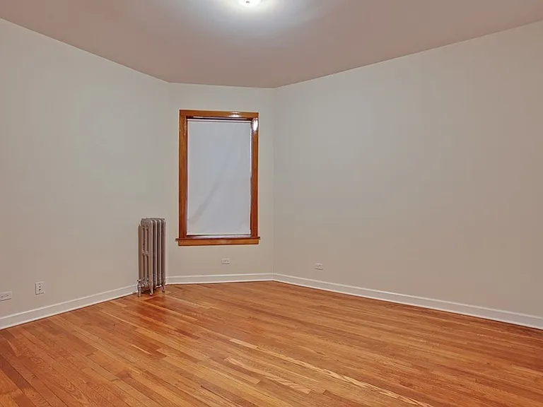 5213-15 S Dorchester Ave — Photo 3