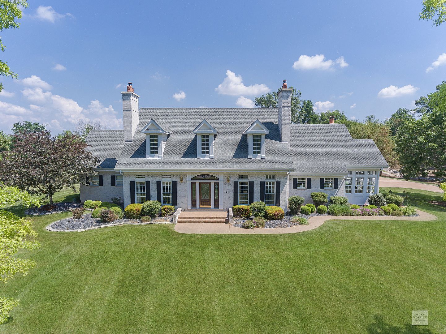 84 Oak Creek Dr, Yorkville, IL 60560 | Zillow