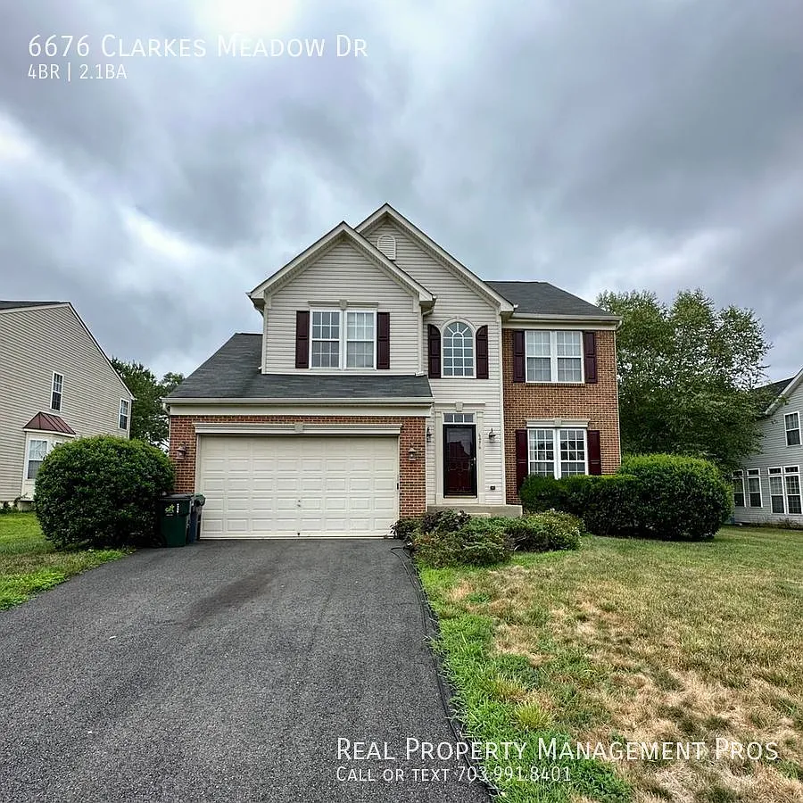 6676 Clarkes Meadow Dr photo 1