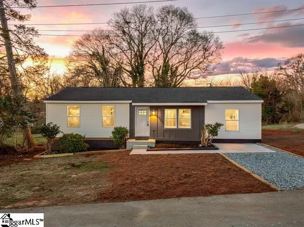 107 Cottage St, Lyman, SC 29365