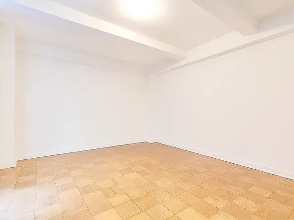 108 East 38th Street image 3 of 10